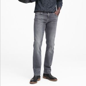 slim luxe traveler black jean